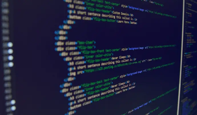 écran contenant du code